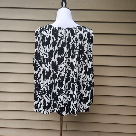 Joie Relaxed Fit Pleated Blouse Floral Print Black White Accordion Loose Boxy - Picture 9 of 13